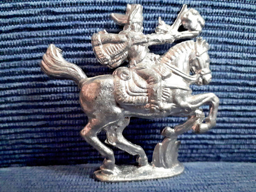Zinnfigur soldat auf pferd - zinnfigur,