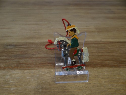 Zinnfigur junge auf - ",