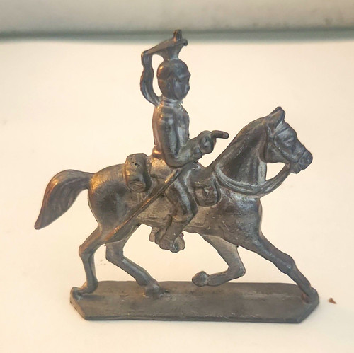 Zinnfigur reiter auf - auf, pferd